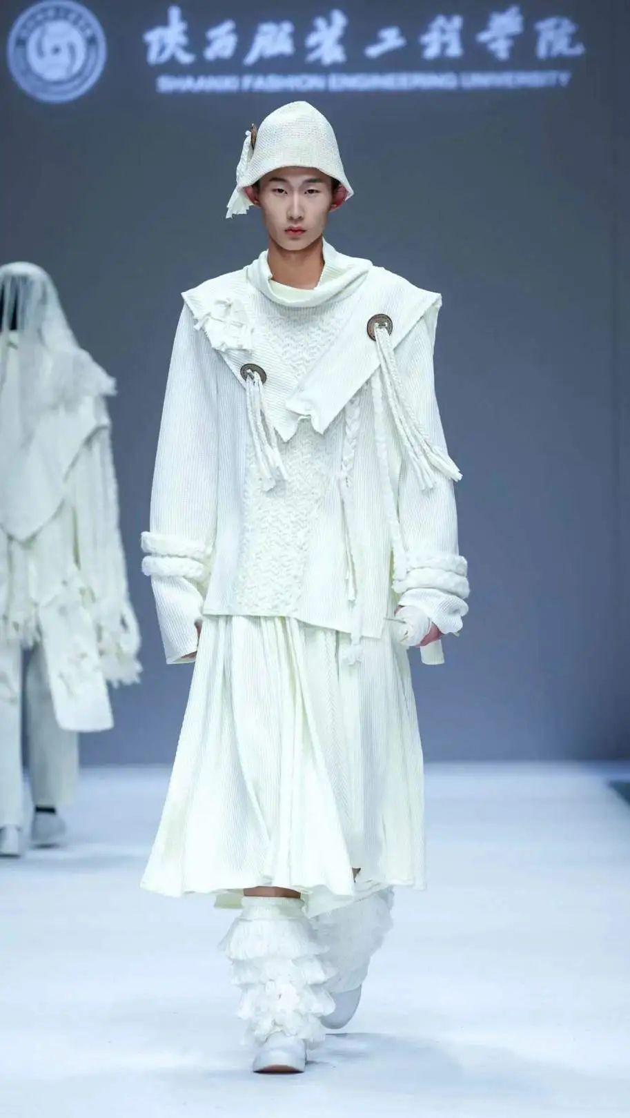 毕业设计|陕西服装工程学院:丝路·向欣生_腾讯新闻