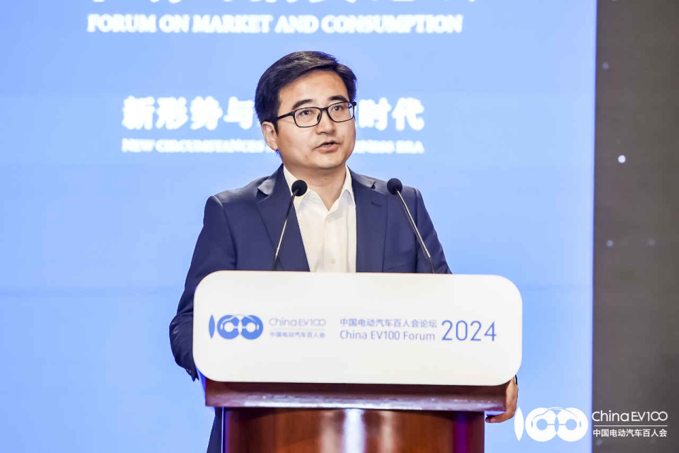 比亚迪李云飞:电动化不可逆,要向合资品牌要份额_腾讯新闻