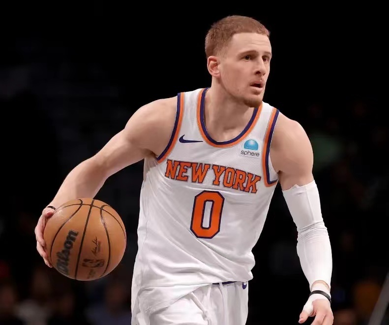 60败首队活塞遭尼克斯横扫垫底迪文4011三分创纪录哈特三双