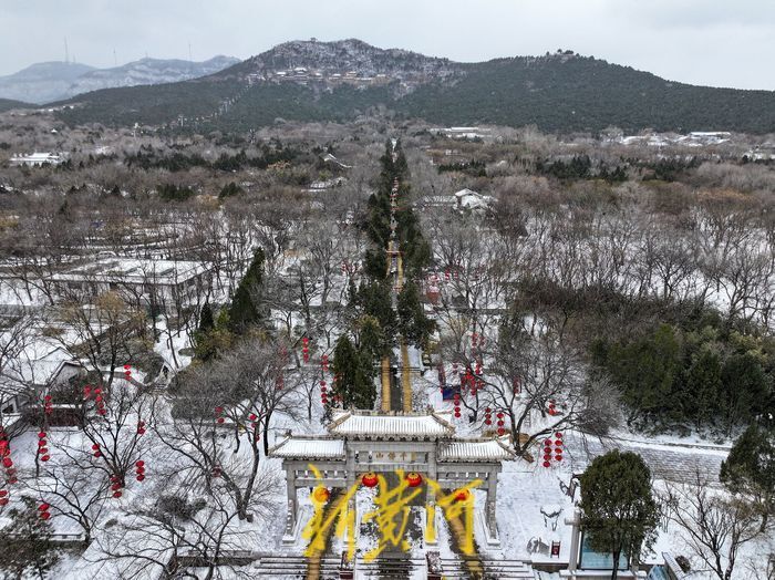 绵阳千佛山雪景图片