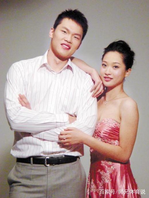 广东队总经理朱芳雨遭前妻吐槽,不仅花心还丑,球迷绷不住了