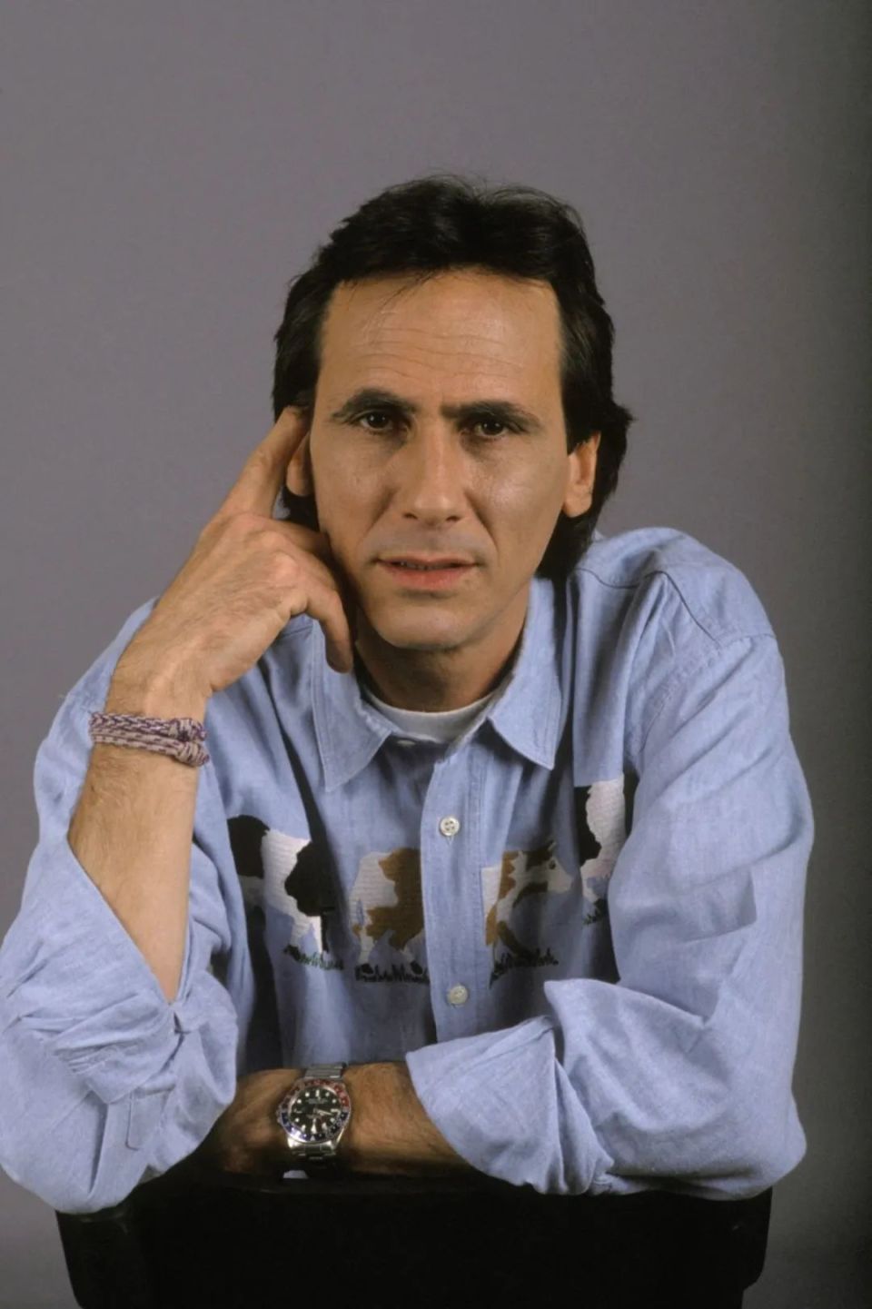 歌手菲利普·拉维尔(philippe lavil),卡米拉的弟弟马克·尚德(mark