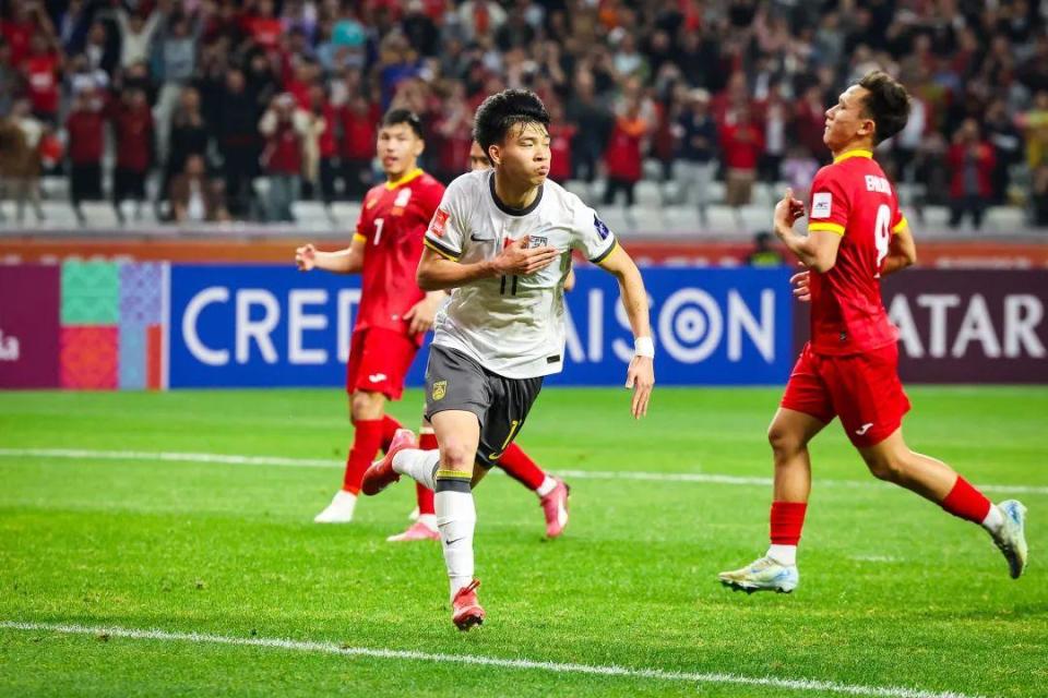 5比2大胜，U20国足提前出线！“谁能想到，看中国足球也有如此快乐的一天！”_腾讯新闻