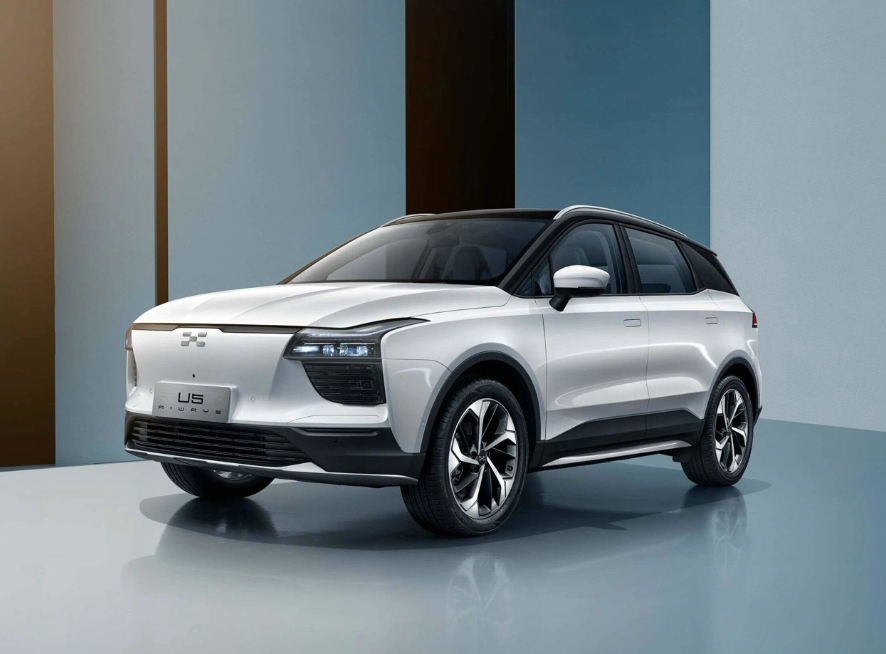 2019 年 12 月,爱驰汽车首款量产车型爱驰 u5 上市,但新车上市后未能