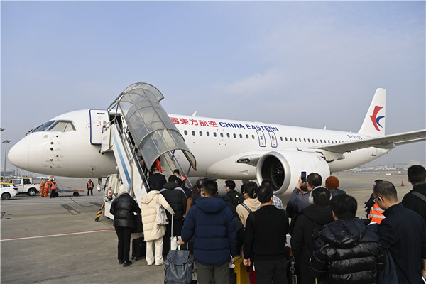 今年春运东航计划执行客运航班3280班同比增42c919首度服务春运