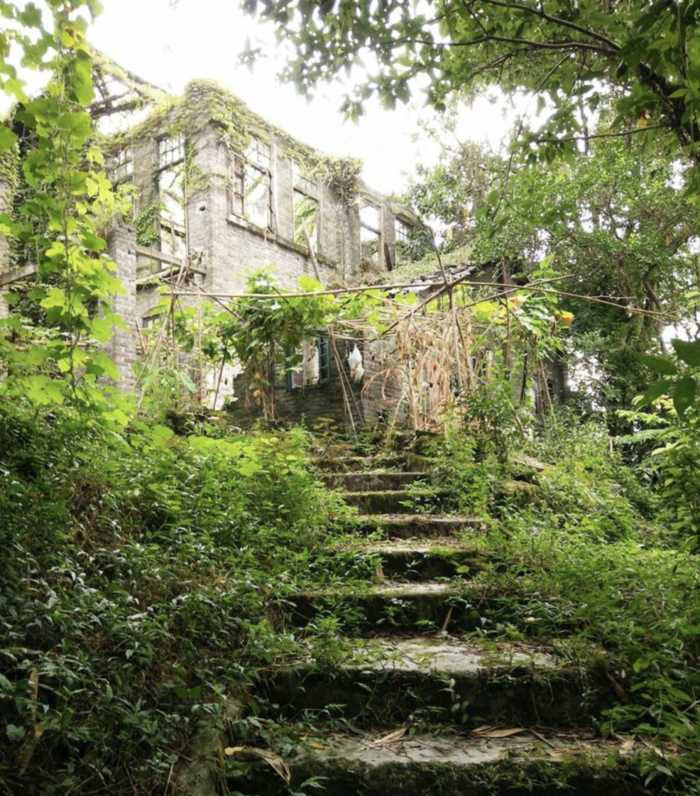 重庆北碚发现一栋废弃的洋房,号称"民国第一鬼楼",胆小者勿入_腾讯