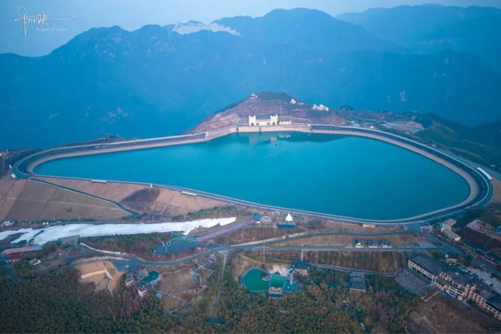 江南天池能有多美航拍不进景区才能看到的日出日落