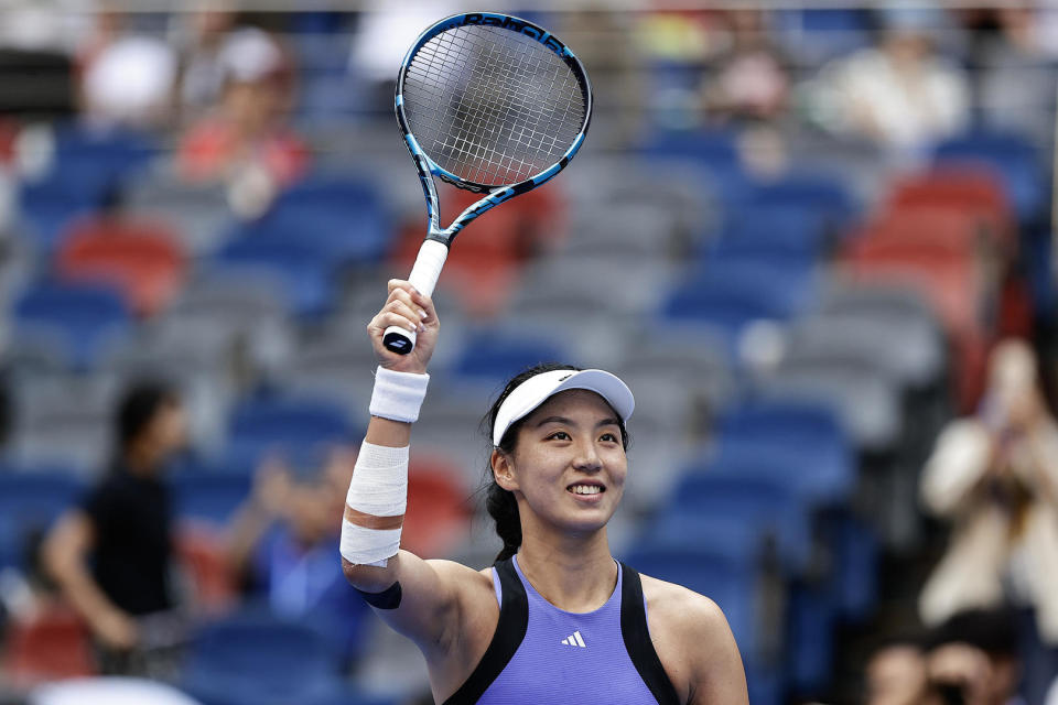 鏖战170分钟，王欣瑜首进WTA1000赛4强，武网半决赛有望上演中国德比_腾讯新闻