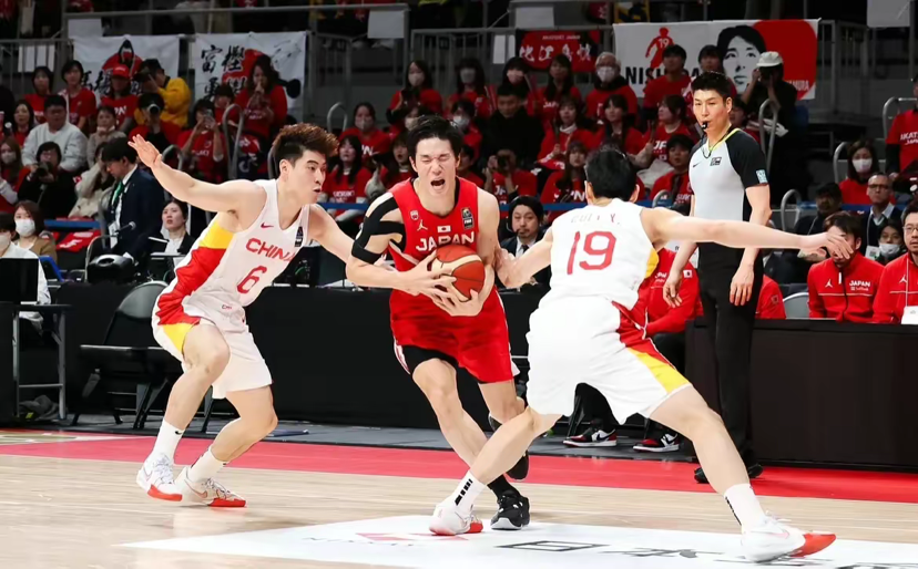 徐杰赵继伟中国男篮外线走向已经明朗拯救中国队不用耶稣