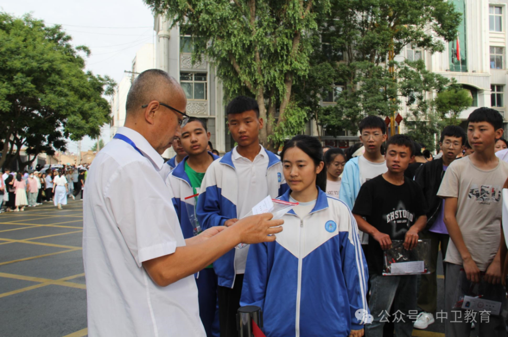中卫市第一中学,中卫市第三中学,中宁县第一中学,海原县第三中学等