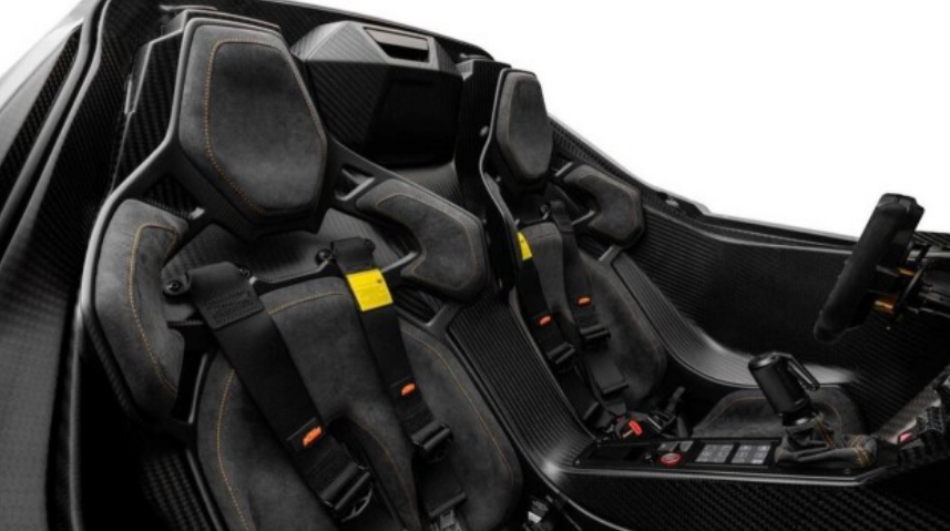 匹配大众集团的dq500 7速双离合变速箱,让动力传递更加迅猛高效.底