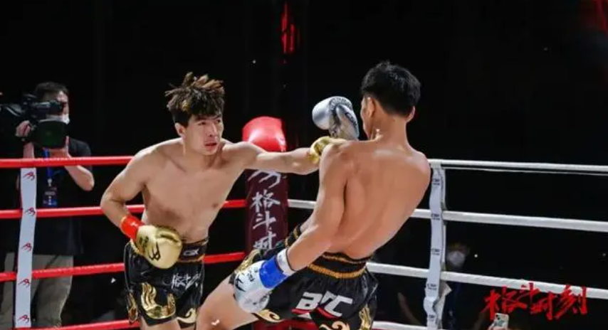 温拿vs戈锐,中国最强搏击俱乐部为了100万大打出手!