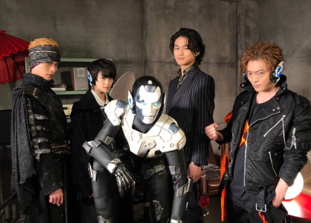 假面骑士灭亡迅雷四人组5年后再聚首 假面骑士亡连性别都改变了