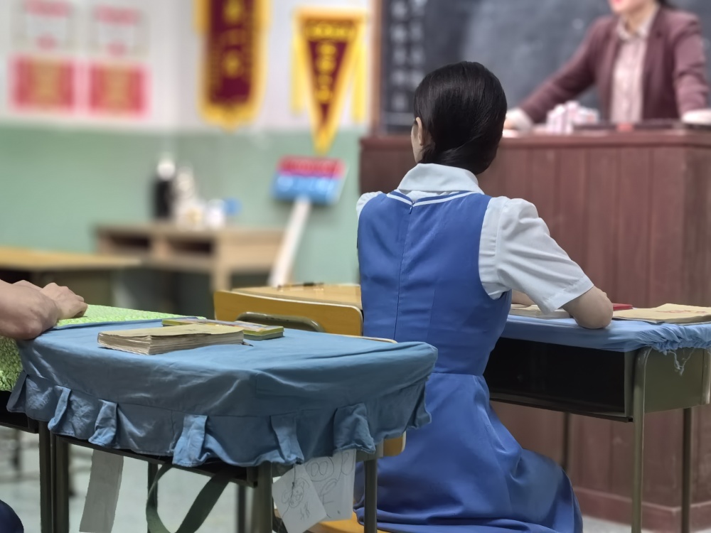 在"第三十五中学",发现红楼梦的"青春王国"