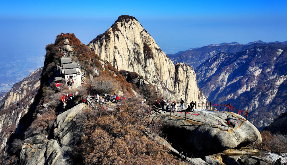 美丽中国丨春登华山览奇峰险秀