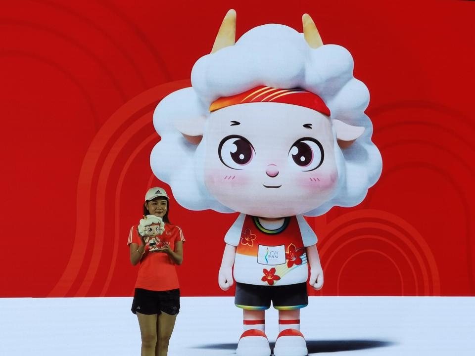 详情-->以五羊为型,木棉为色,广马吉祥物设计师讲述创作理念.