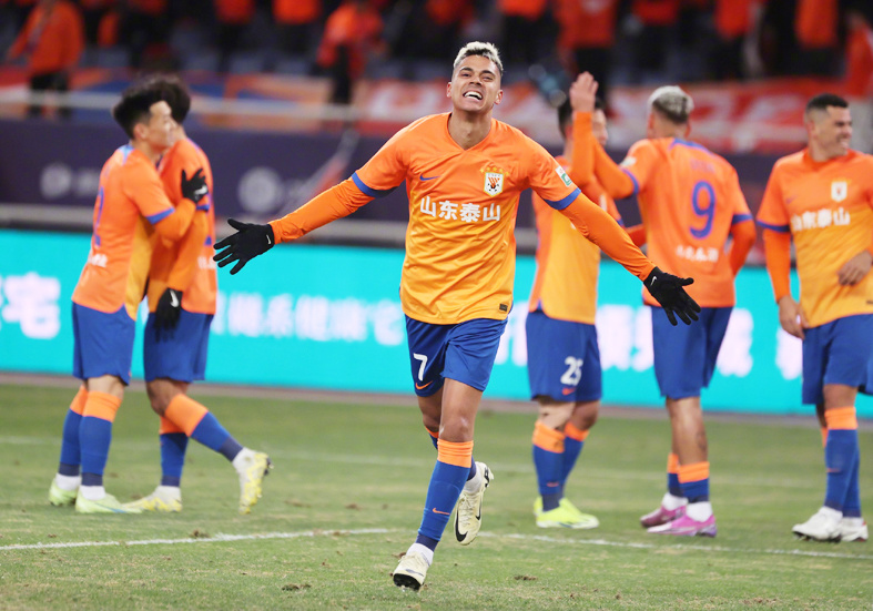 徐江海港战术恐怖不就横滨那点东西嘛老崔没啥战术爱搞事情想想卡拉斯