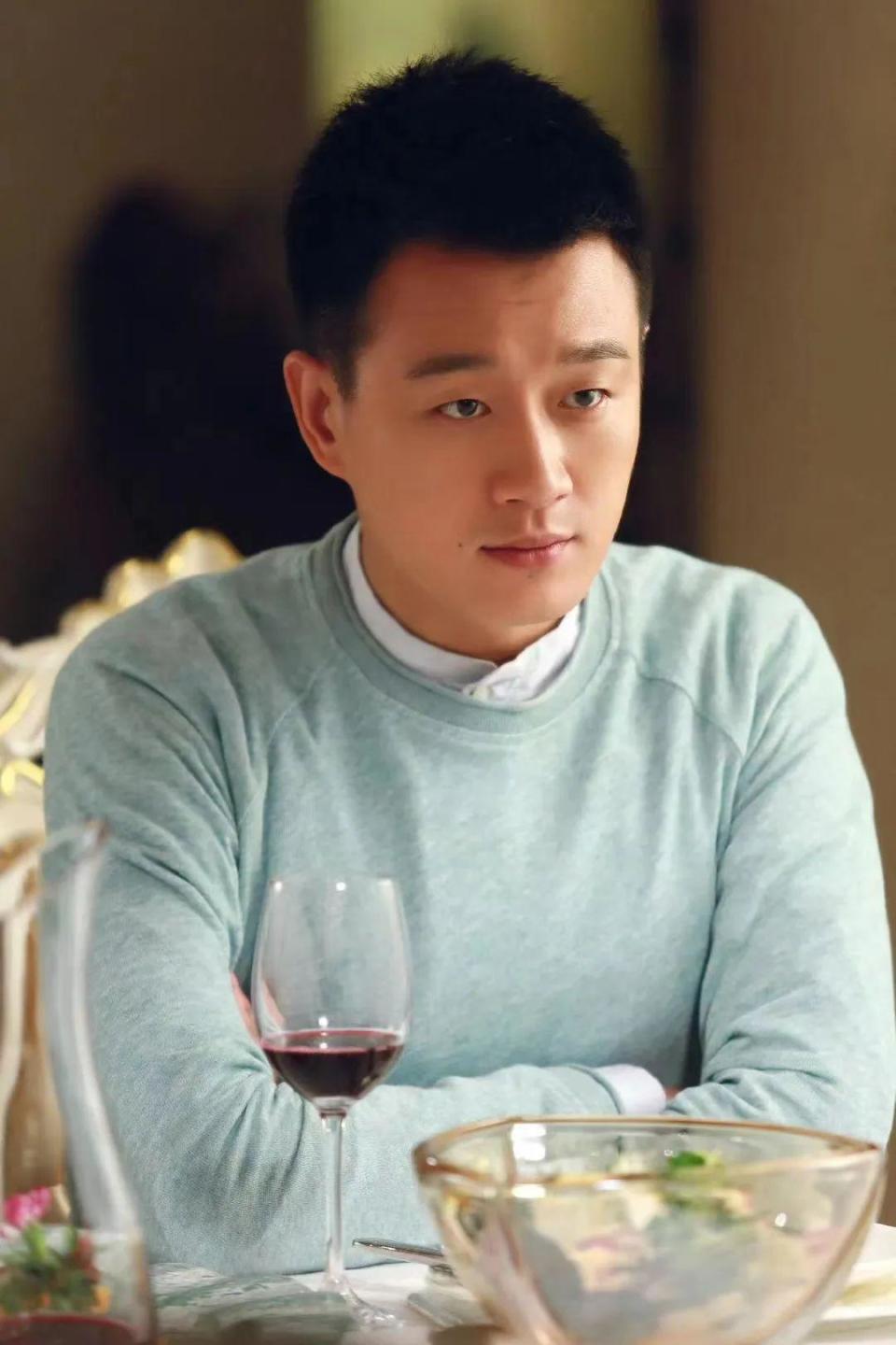 奋斗》中的陆涛,再到之后《虎妈猫爸》中的罗素,《小舍得》中的夏君山