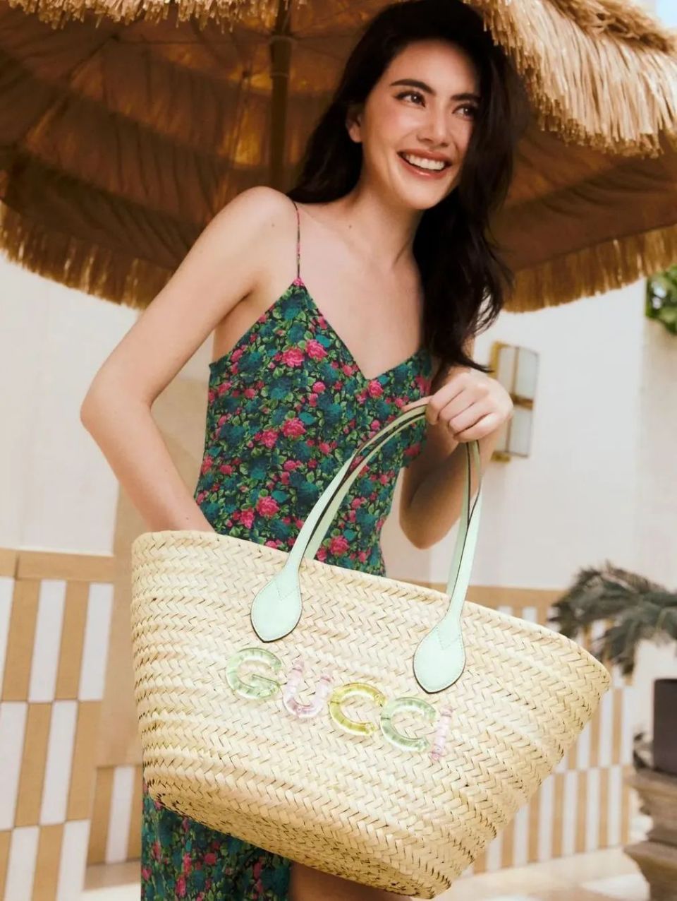 女明星们的花裙子穿搭灵感,适用于所有女孩