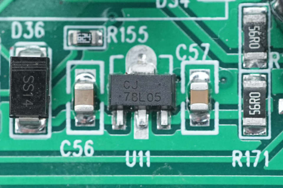 在pcba模块设有降压电感.升压变压器特写.8颗整流二极管特写.