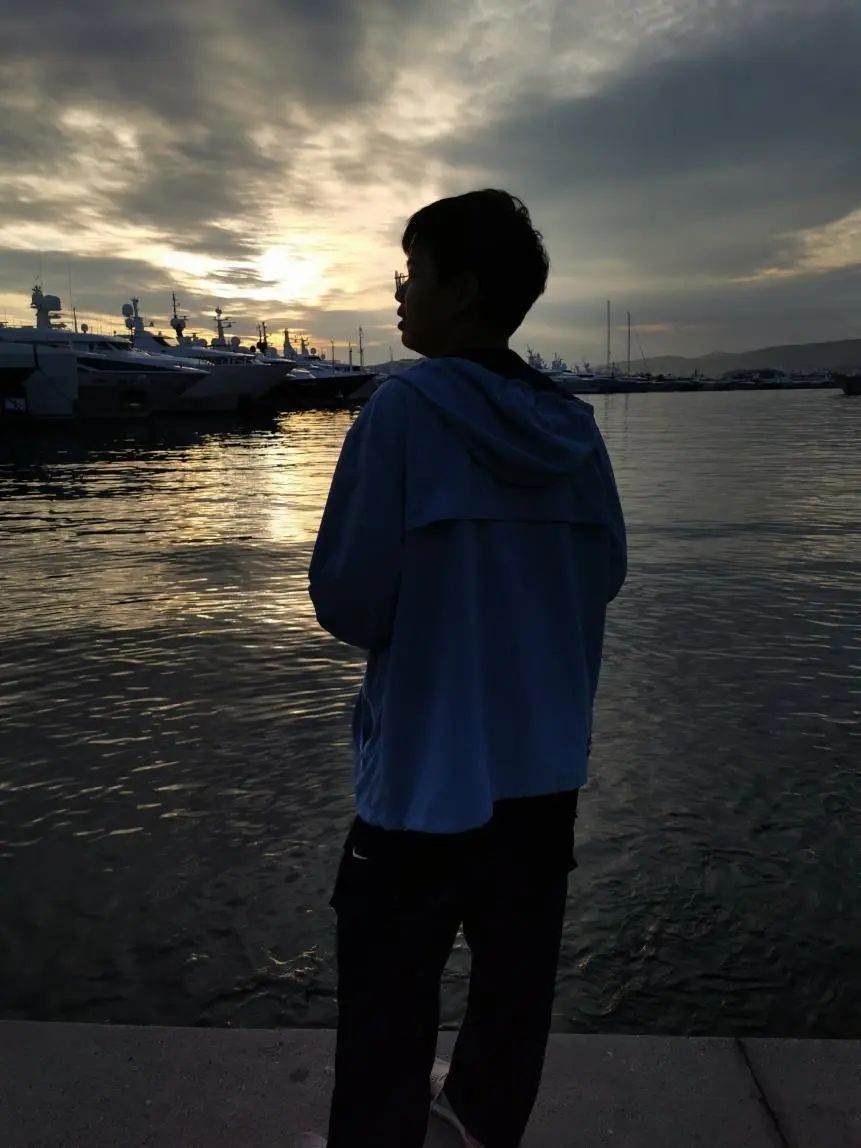 我45岁,放弃北京户口和工作,送儿子留学西班牙,惊吓和惊喜并存