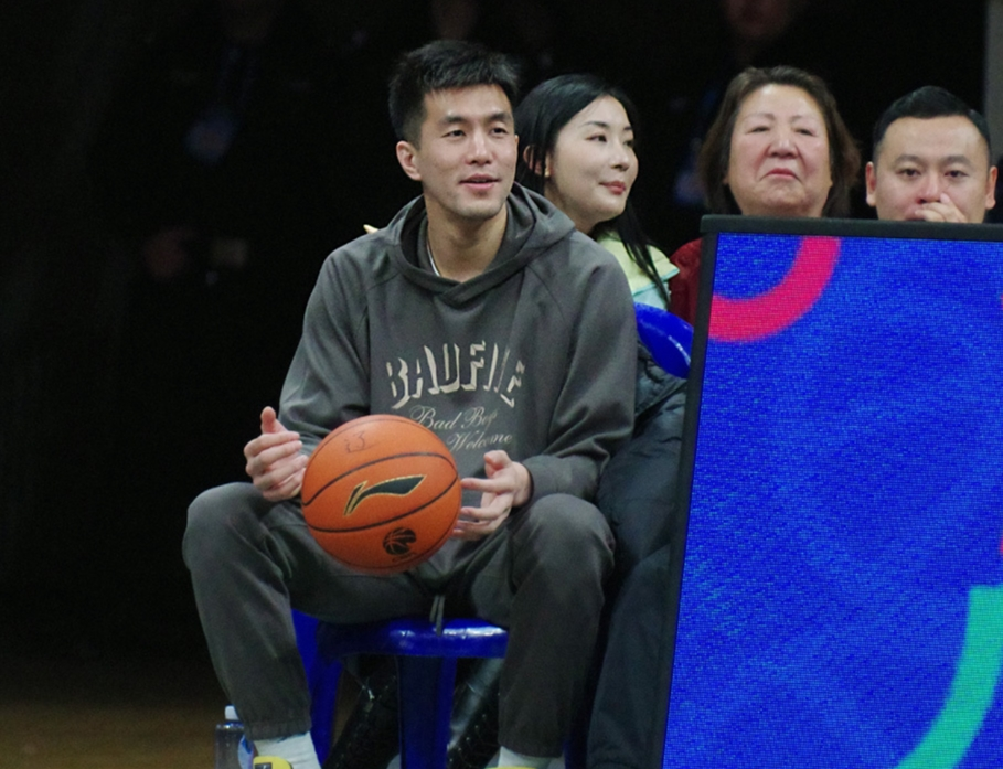 67恭喜郭艾伦辽宁男篮做出重大决定张镇麟回应质疑霸气发声67