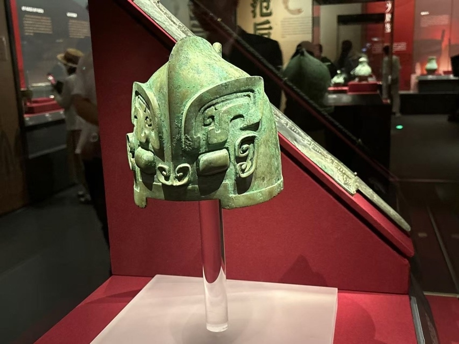 在甲骨青铜中“看见”殷商，一展纵览殷商文物精华