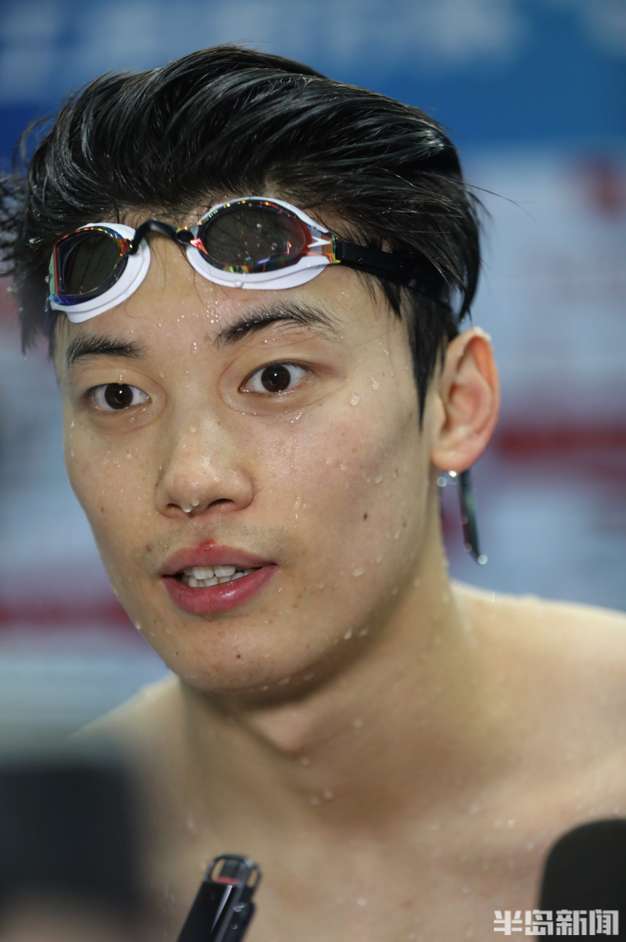 奥运冠军汪顺亮相_腾讯新闻
