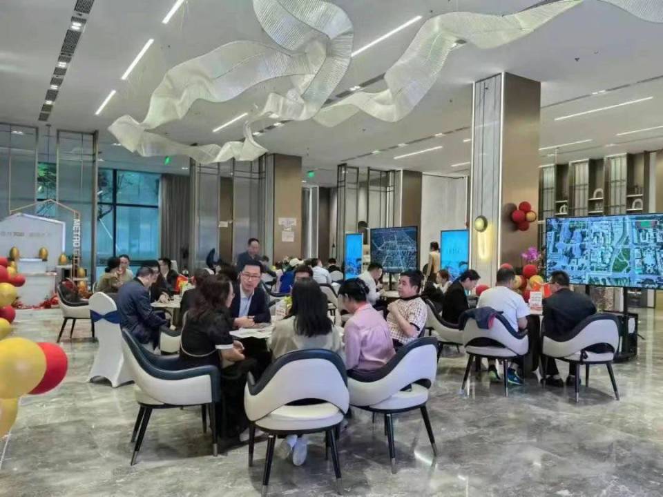 成都发展｜“进解优促” 护航企业 成都拿出真招全力以赴拼经济_腾讯新闻