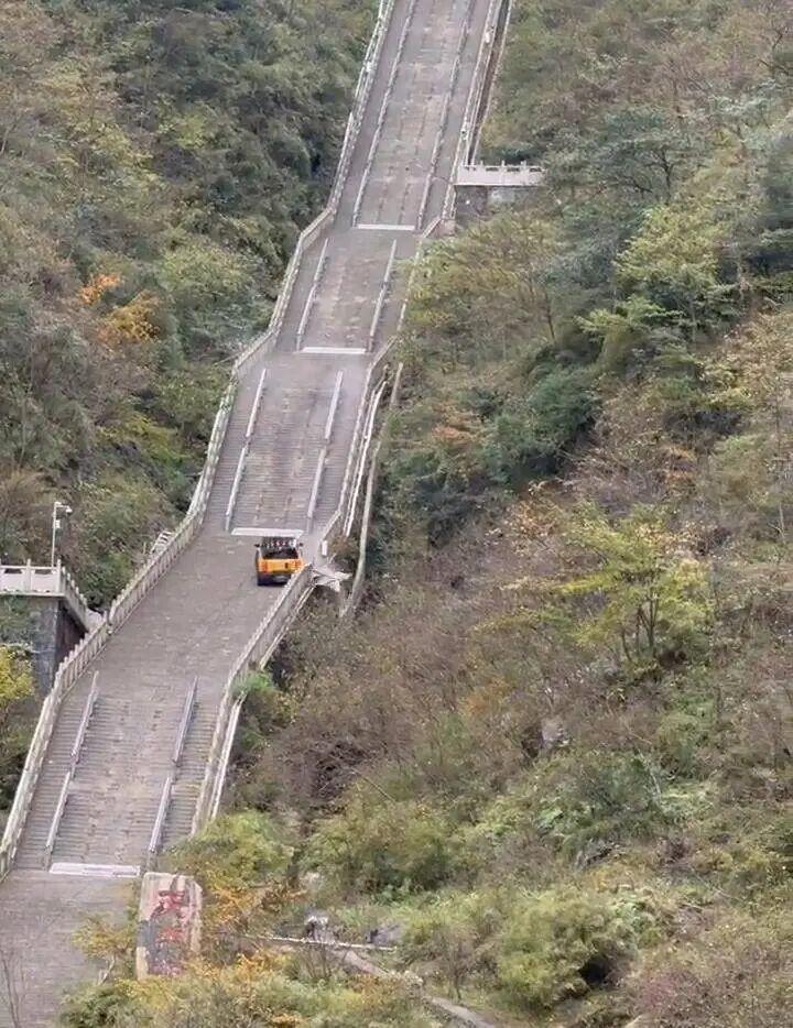 快评丨奇瑞测试“翻车”，致歉背后更需反思“出位”营销_腾讯新闻