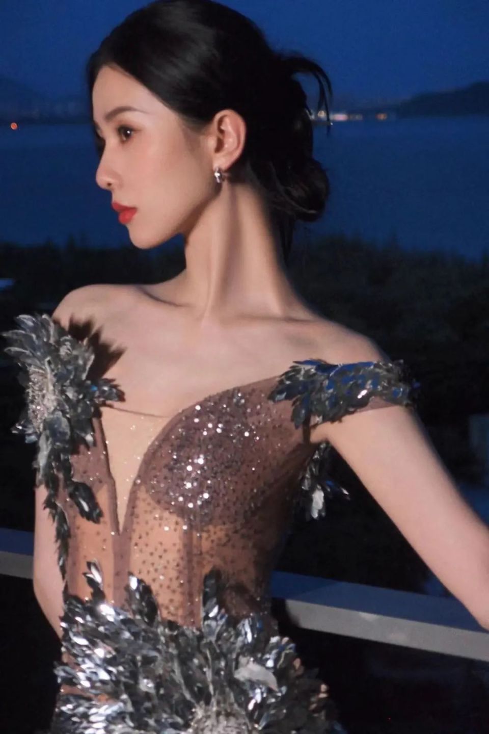 谁下车能美出圈啊?是刘诗诗就不意外了!