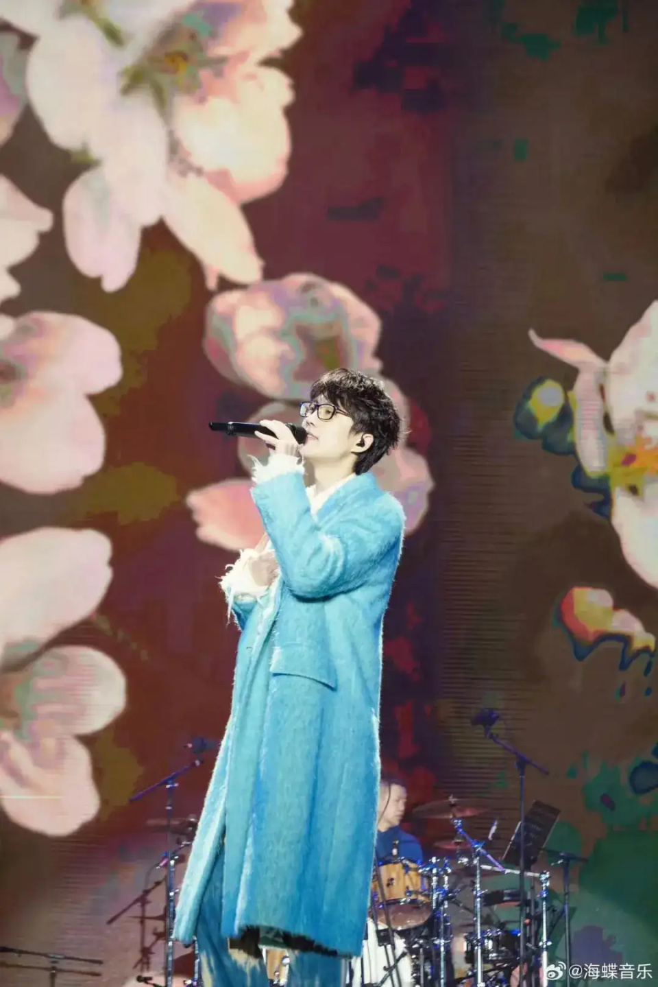 如果"许嵩现象"不断出现,乐坛就离下一个"黄金年代"不远了_腾讯新闻