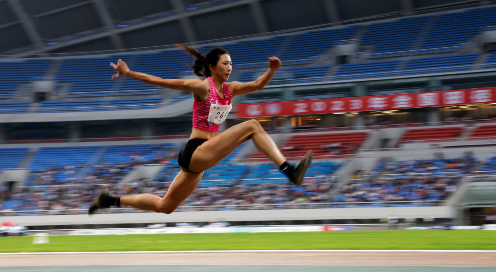 体育田径全国冠军赛女子三级跳远赛况