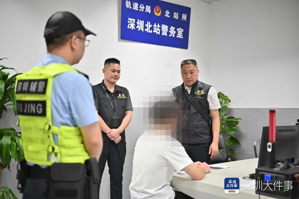 便衣队+敬告执法，深圳轨道公安执法有力度、更有温度_腾讯新闻