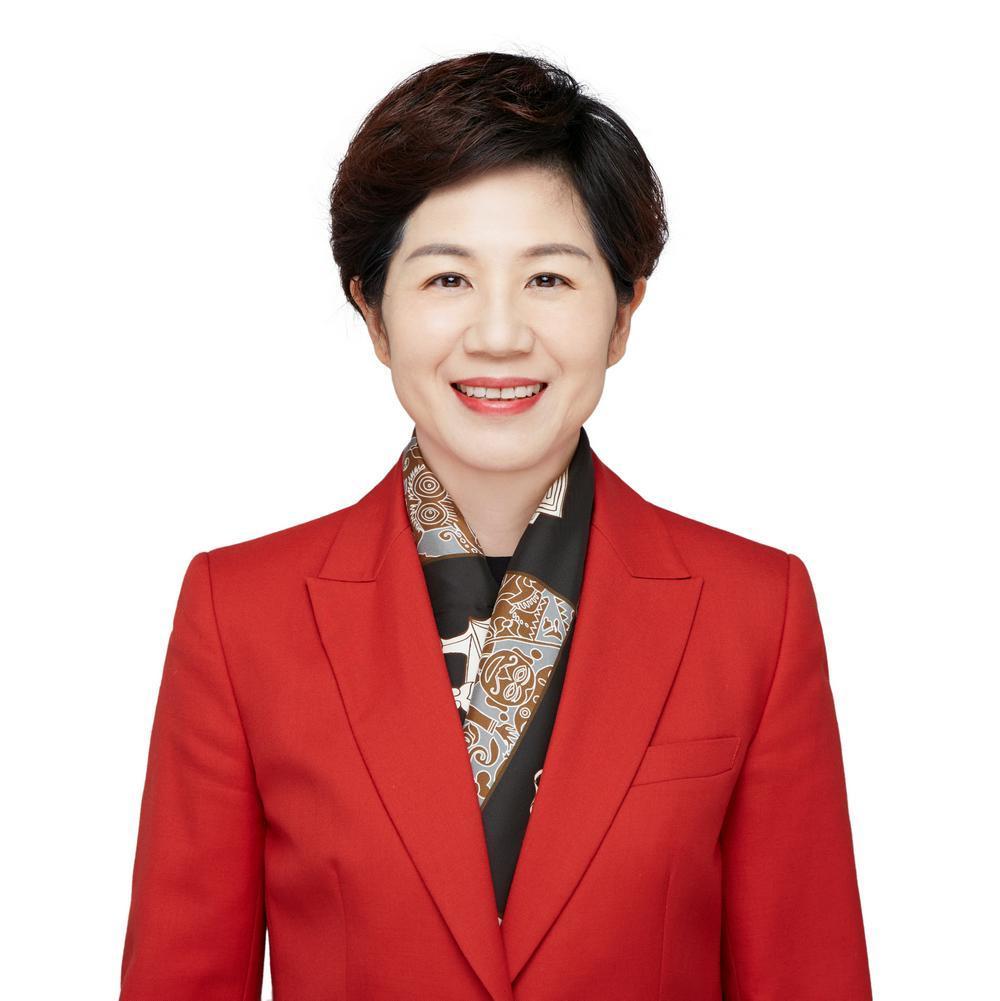 两会专访全国人大代表万事利集团董事长屠红燕数智化擦亮丝绸纺织金字