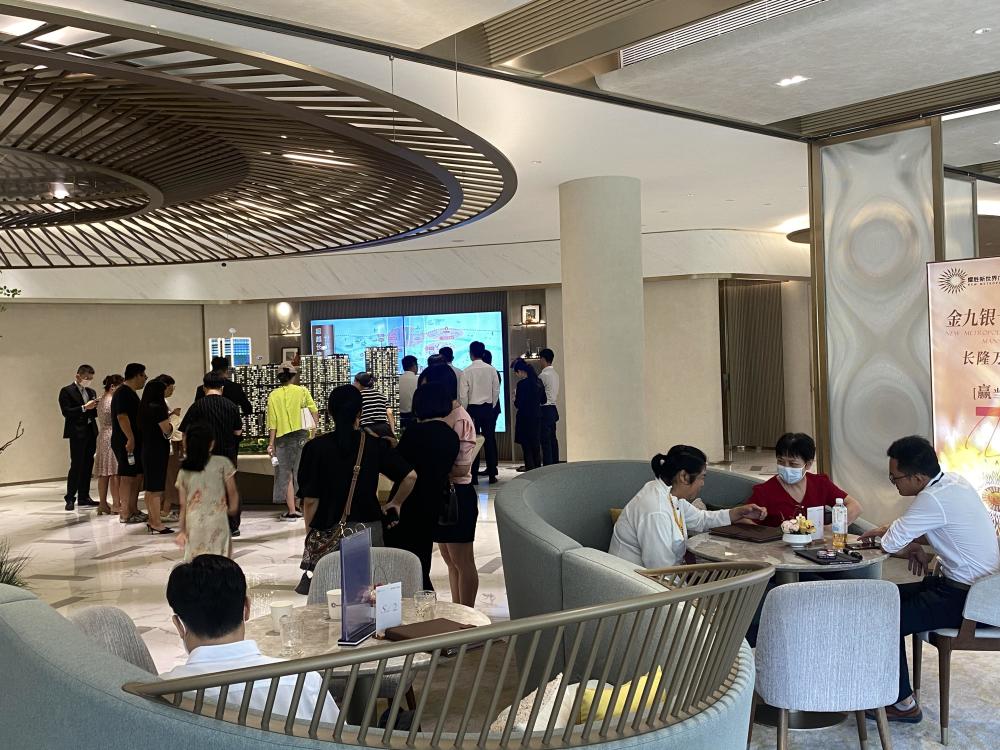 买房降税！房子六百万或减税12万，140㎡内契税减按1%_腾讯新闻