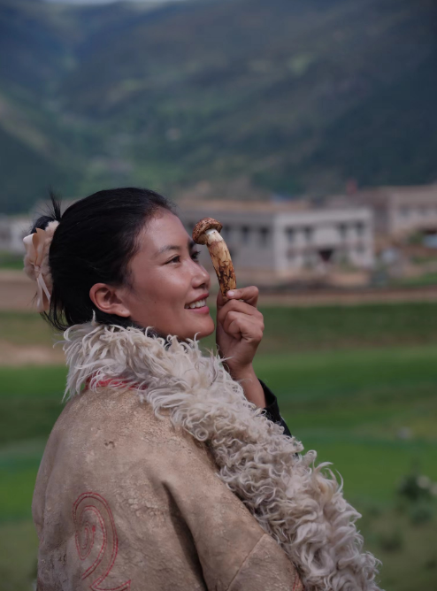 行走"三江六带" | 95后"新农人""迷藏卓玛"为乡村振兴赋能增色