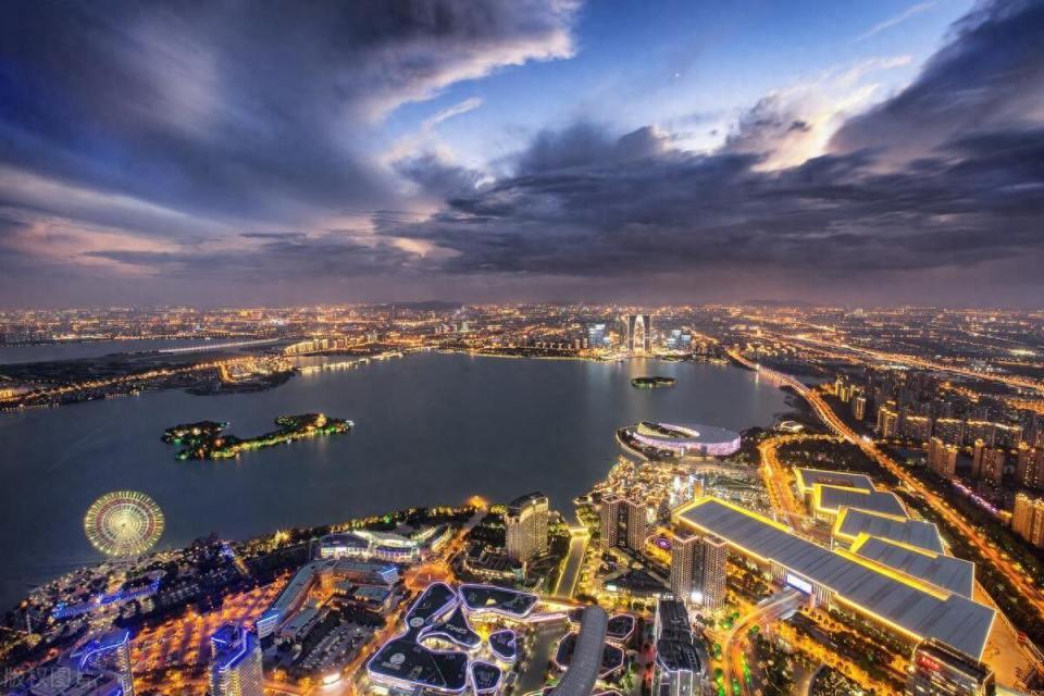 苏州房价七连跌，苏州楼市跌落神坛，苏州楼市11月总结出炉_腾讯新闻