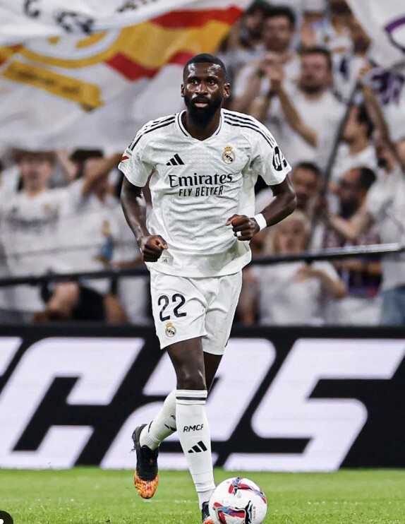 吕迪格社媒:我们在国际比赛日前需要这样的胜利