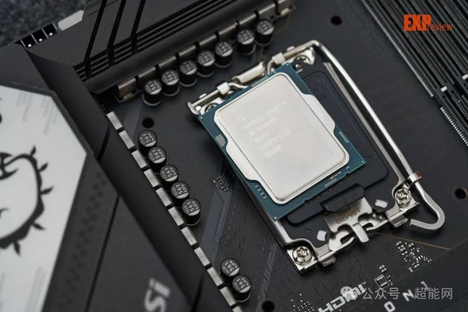 英特尔5月31日带来"intel default settings":解决13