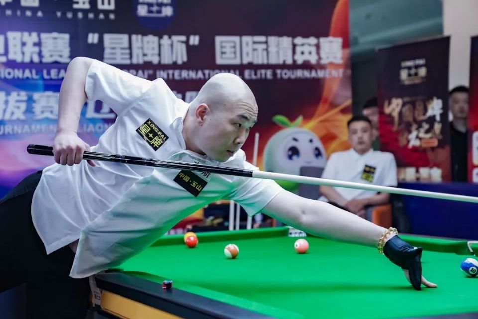 【国际精英赛选拔赛第二周】张广豪领衔逆转日 杨帆杀入出线轮