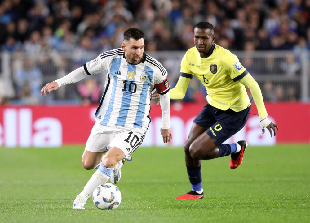 足球——世预赛:阿根廷胜厄瓜多尔-腾讯新闻