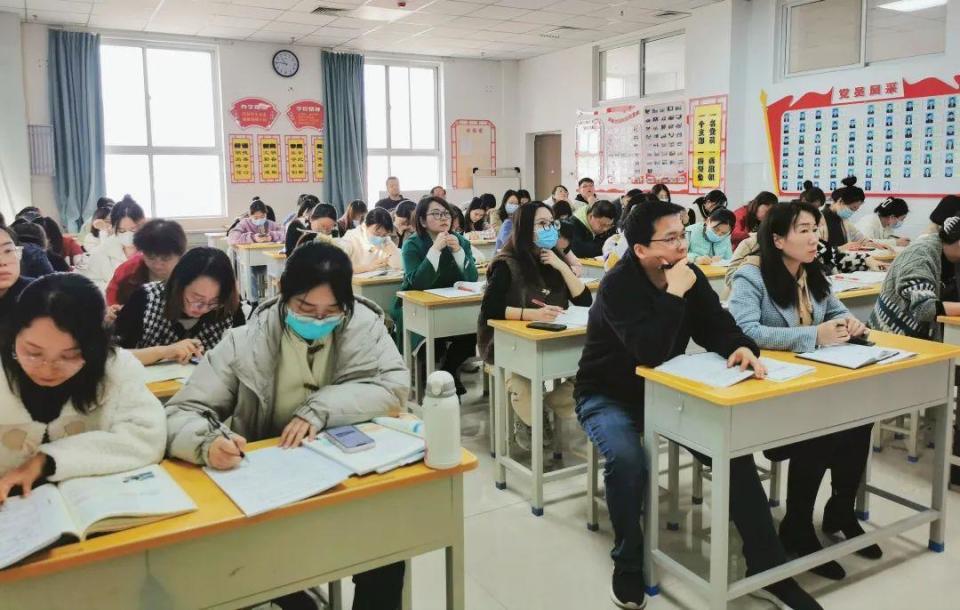 宝鸡市石油中学双新引领提素养双师赋能共成长