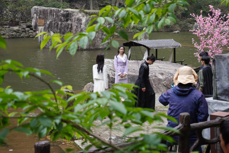 又有剧组来文成拍戏!_腾讯新闻