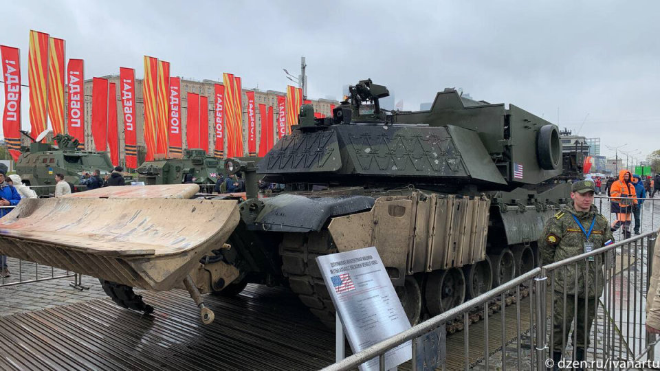 一场盛大的国外军事装备展