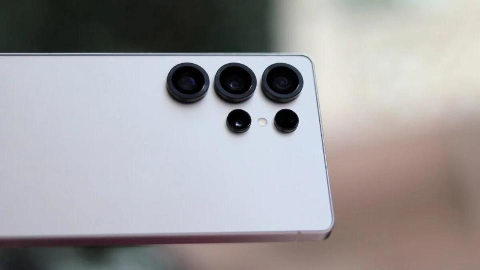 三星Galaxy S26和S27系列相机硬件配置或维持现状？