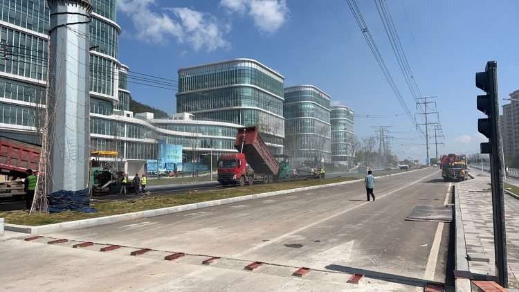 进度条刷新科学谷隧道上盖道路即将通车