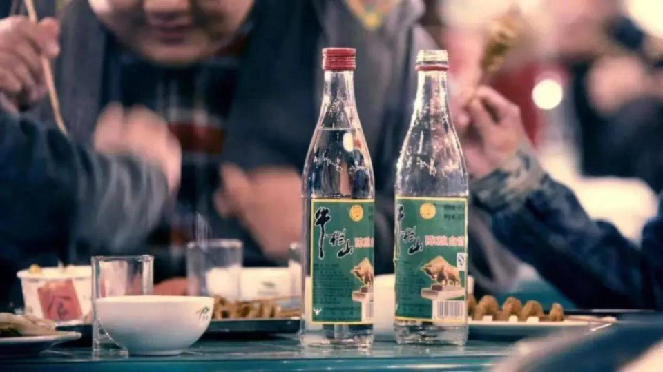 "牛咖"无人问津,牛栏山的跨界之路折了?_腾讯新闻