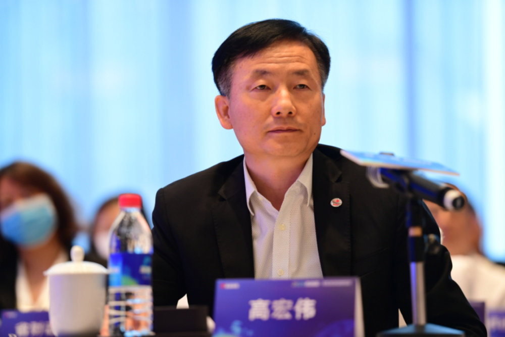 中国国投高新产业投资有限公司董事长,党委书记高宏伟强调,"四链"融合
