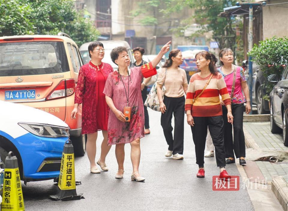 破解停车难,跑通天然气,"摆平"邻里纠纷……七旬桂